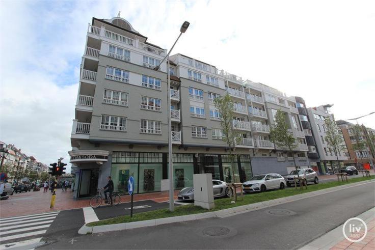 Appartement Spacieux A Knokke Extérieur photo